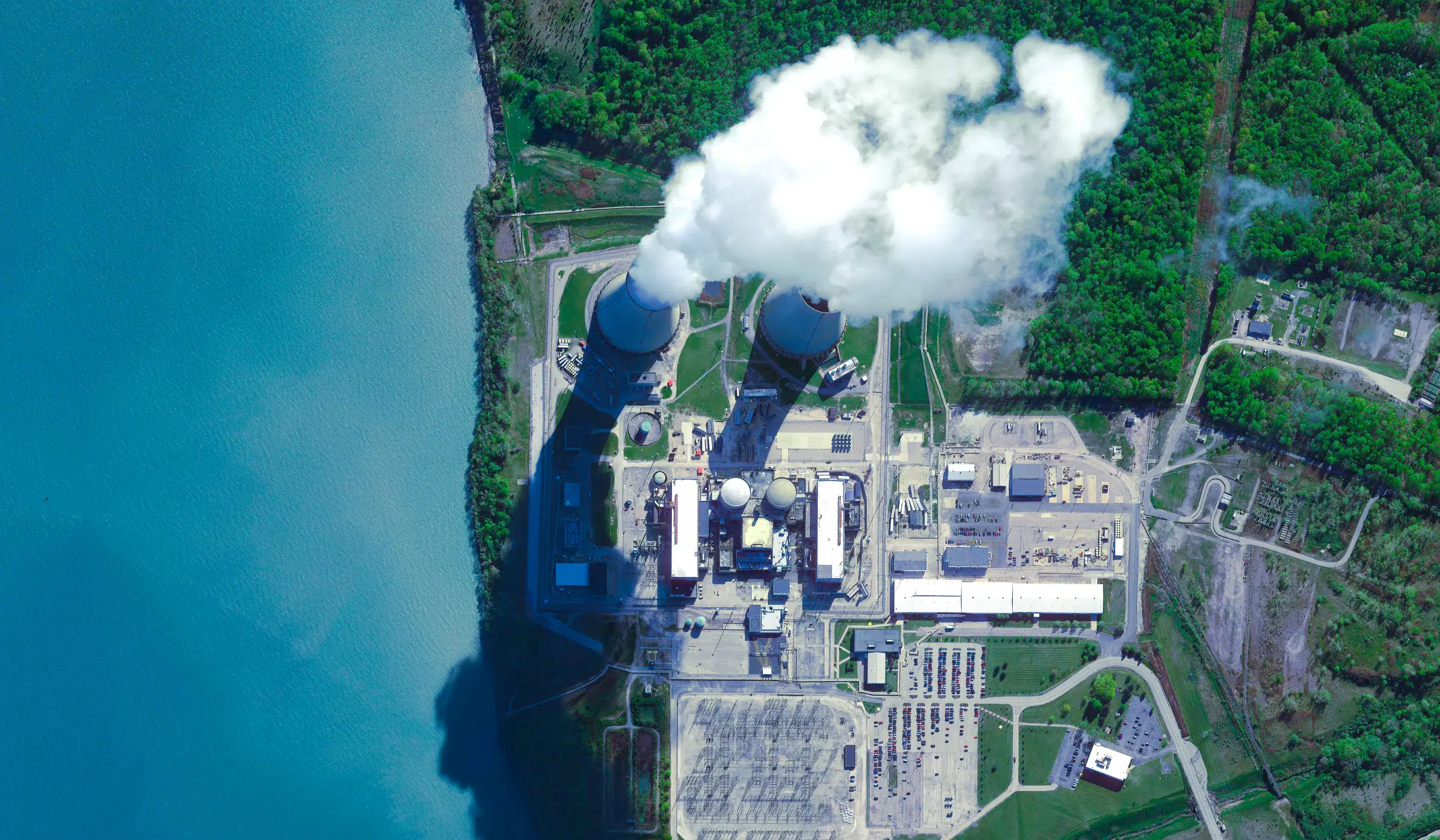 株式会社トランジェ